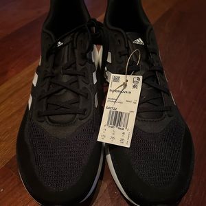 NWT-Men’s Adidas Supernova Tennis Shoes, 11.5